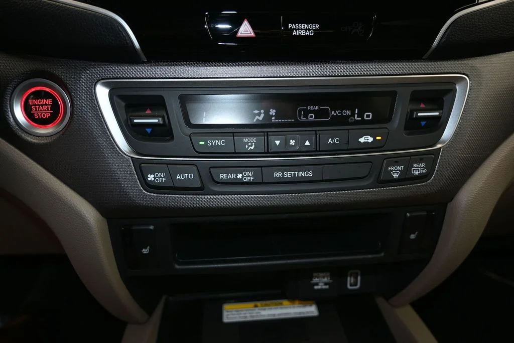 Certified Used 2023 Platinum White Pearl Honda RTL-E image 16