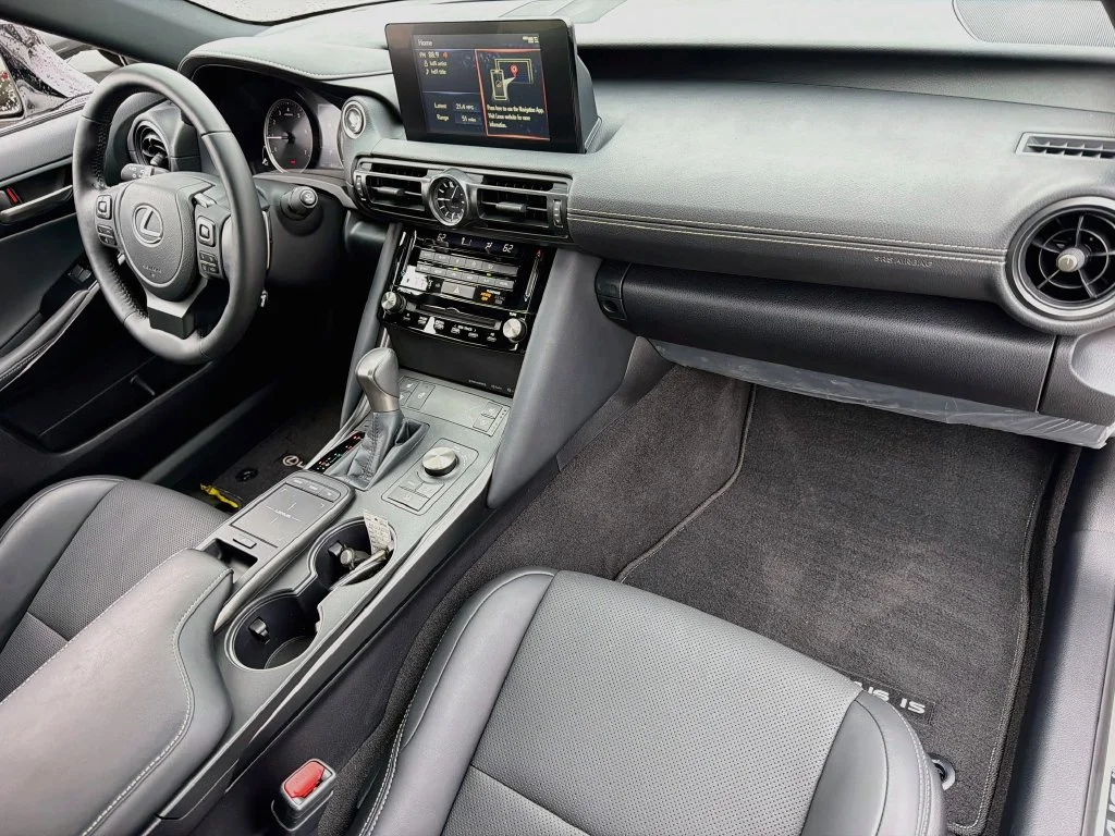 Used 2024 White Pearl Lexus 300 image 31
