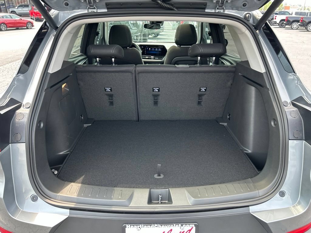 New 2026 Sterling Gray Metallic Chevrolet LT image 39