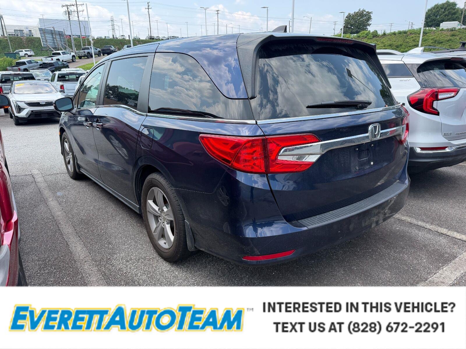 Used 2018 Blue Honda EX-L image 1