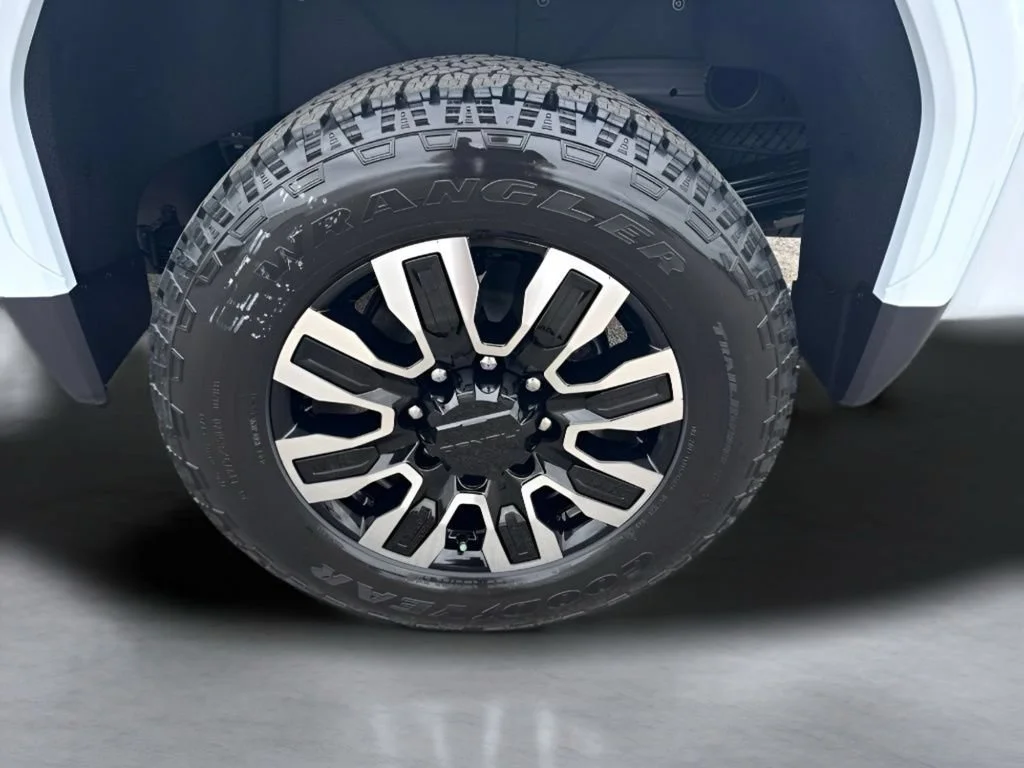 New 2026 Glacier White Tricoat GMC Denali Ultimate image 36