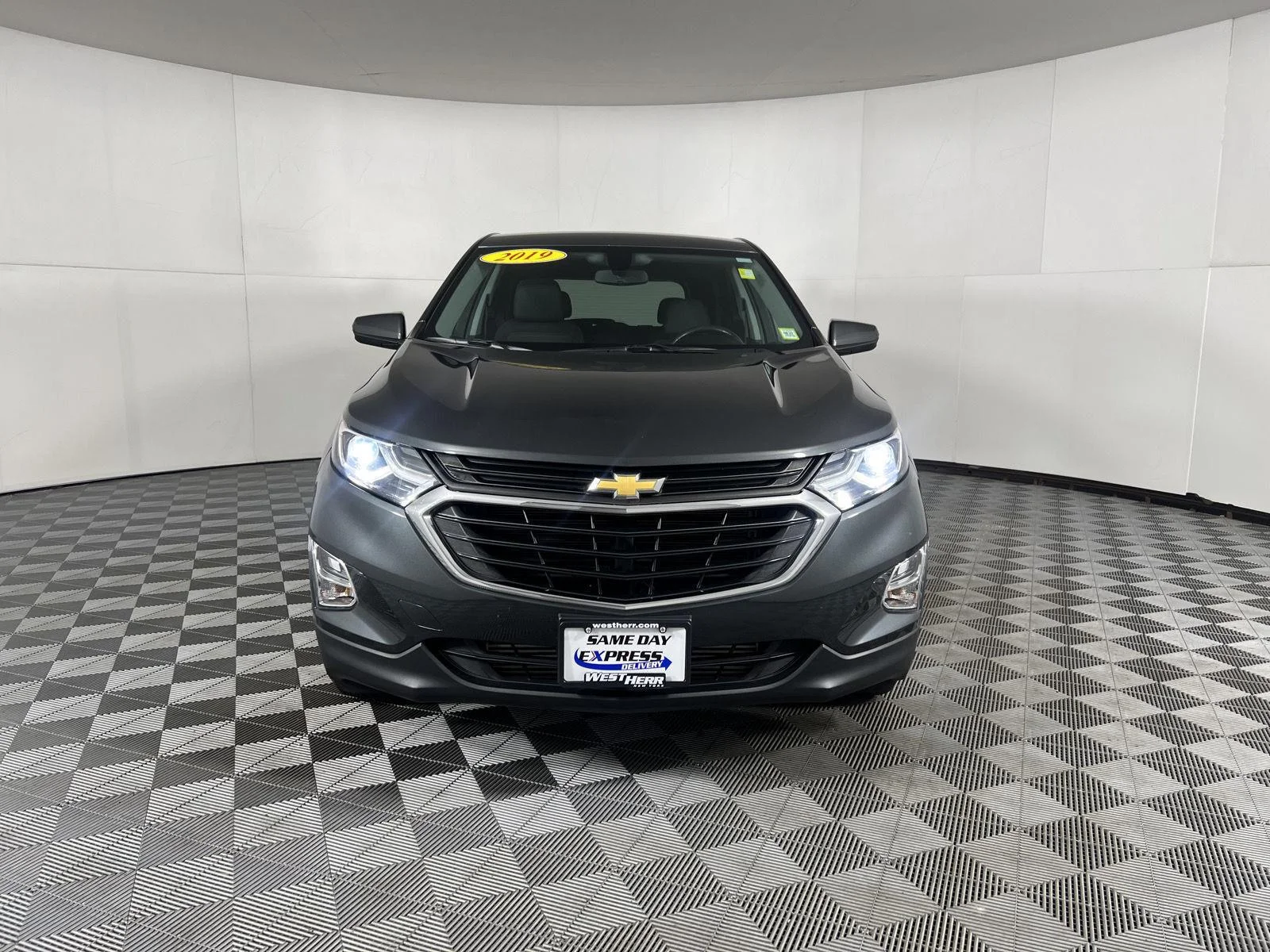 Used 2019 NIGHTFALL GRAY METALLIC Chevrolet LT image 17