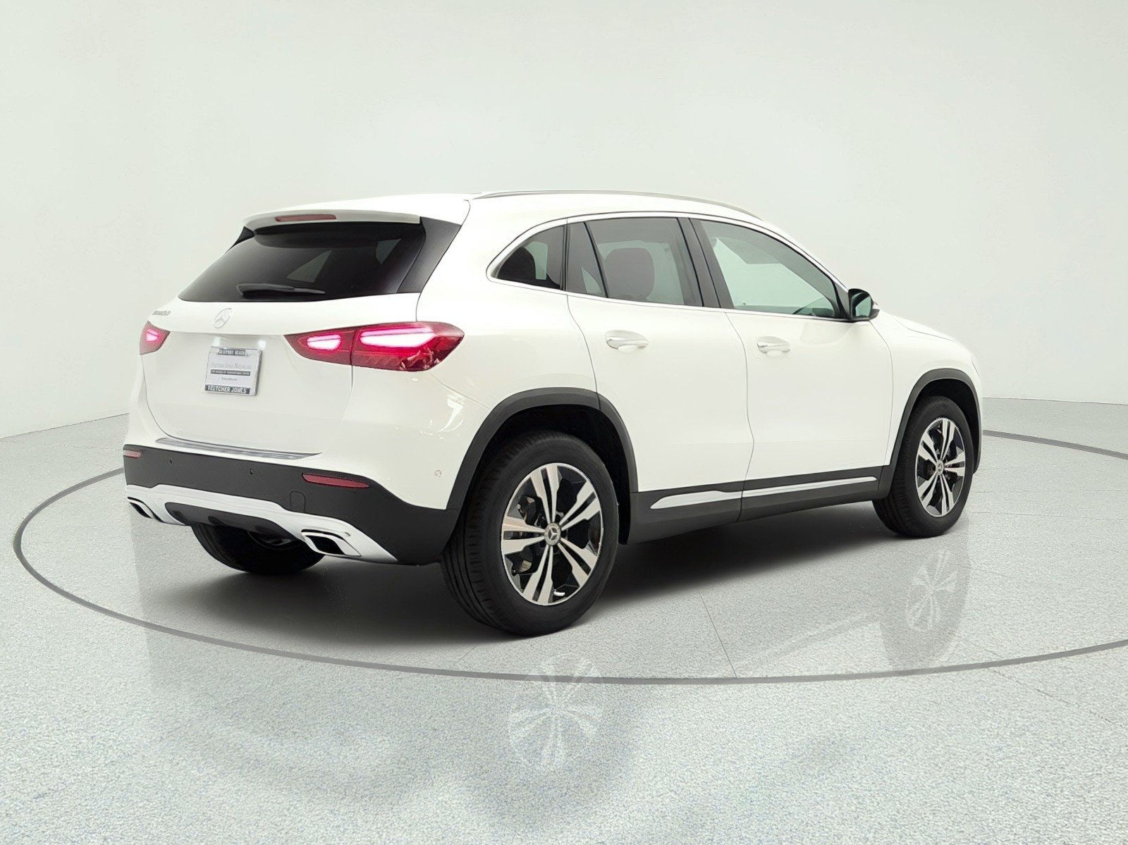 New 2026 Polar White Mercedes-Benz GLA 250 SUV image 5