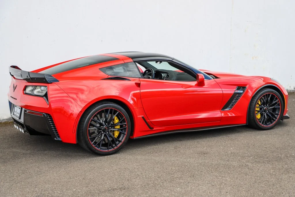 Used 2017 Torch Red Chevrolet Z06 image 20