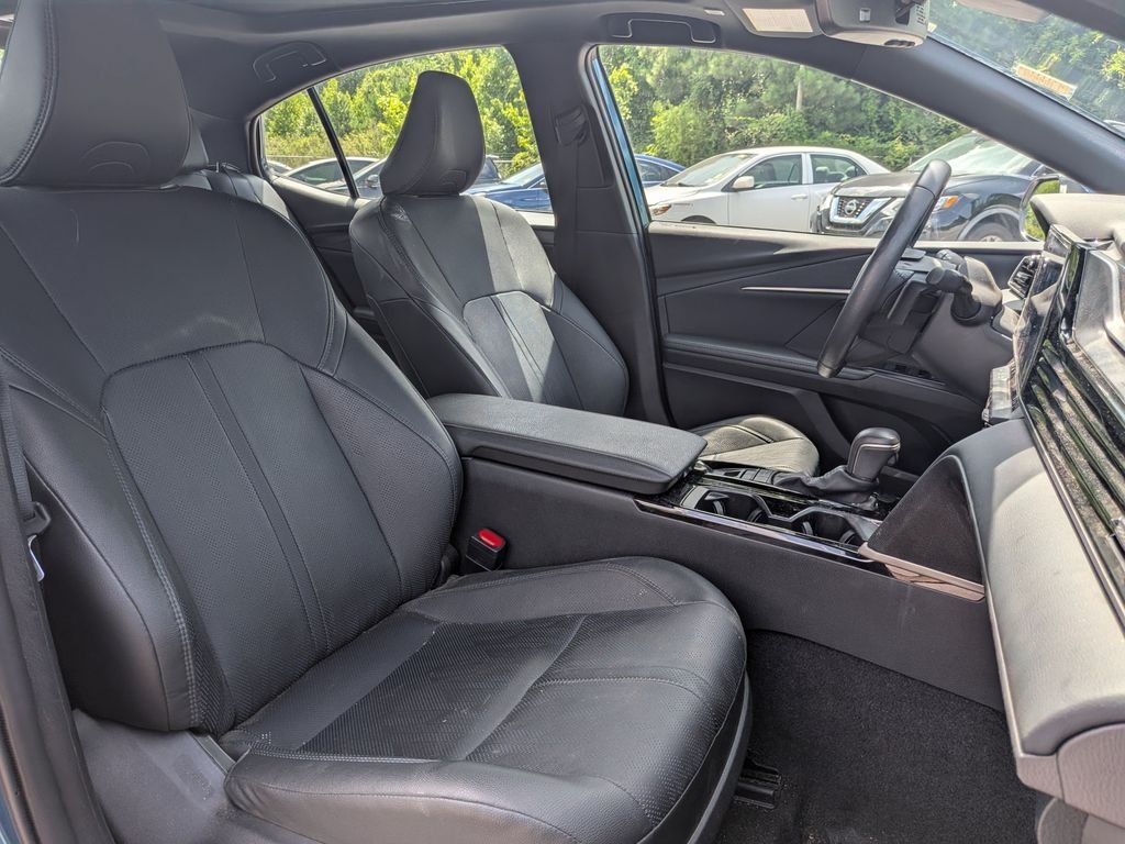 Used 2025  Toyota XSE image 29