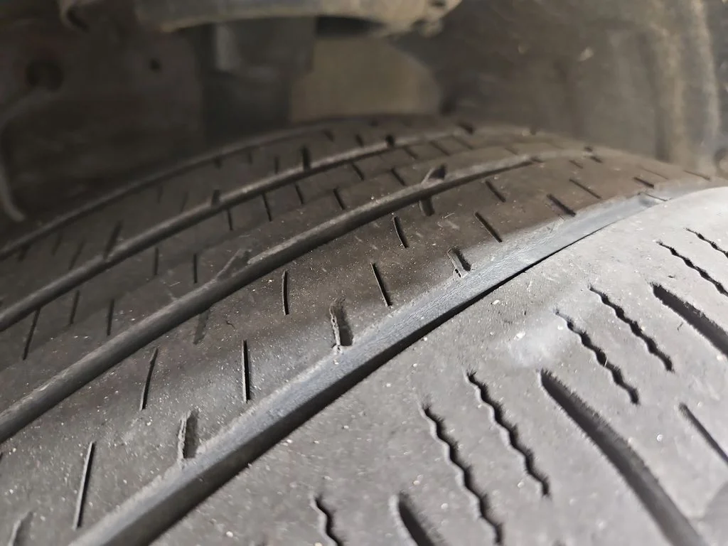 Used 2010  Lexus 350 image 28