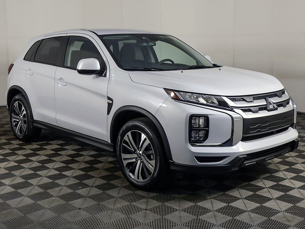 2025 Mitsubishi Outlander Sport ES - Photo 39