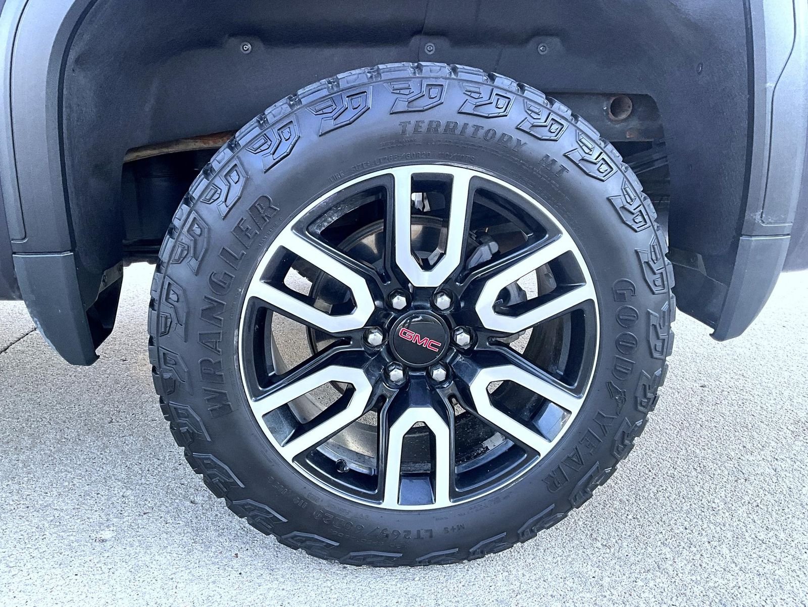 Used 2023 Silver GMC AT4 image 24