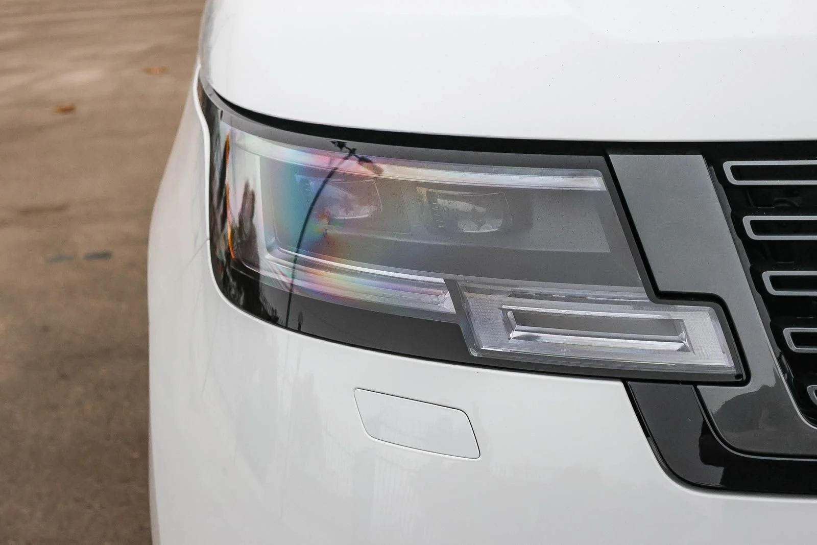 2025 Land Rover Range Rover SE - Photo 14