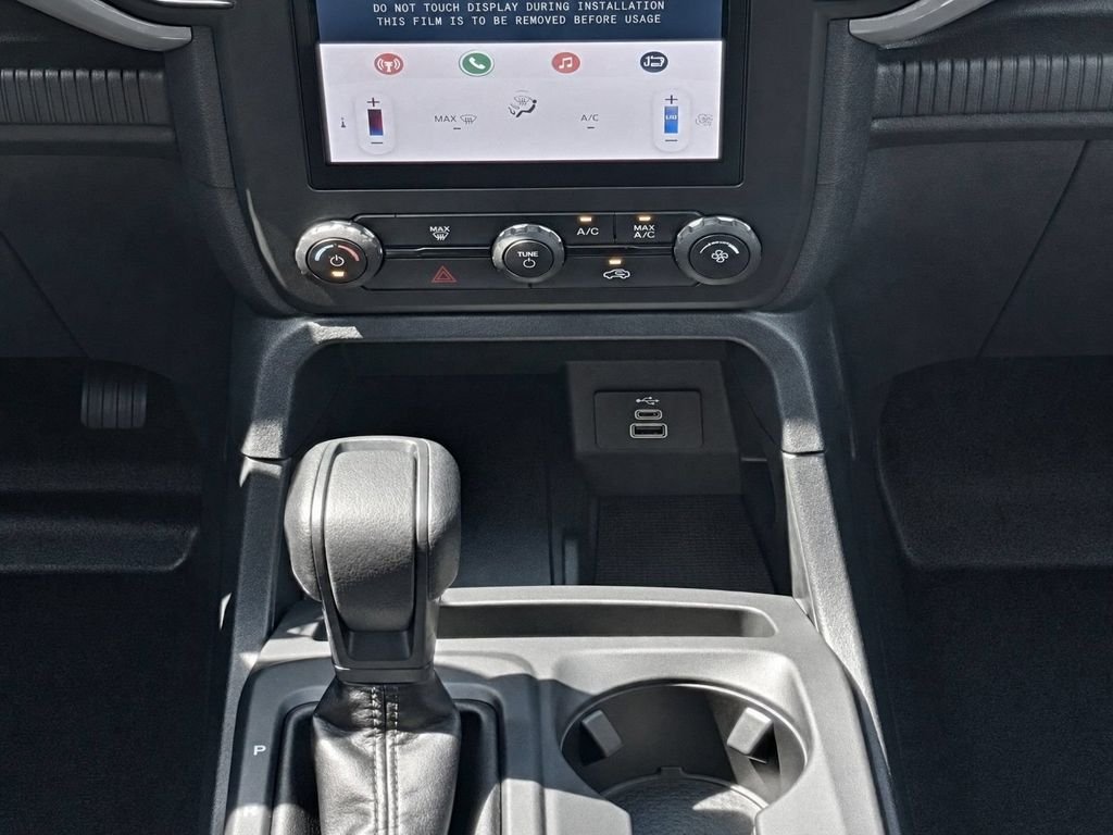 New 2026 Oxford White Ford XL image 10