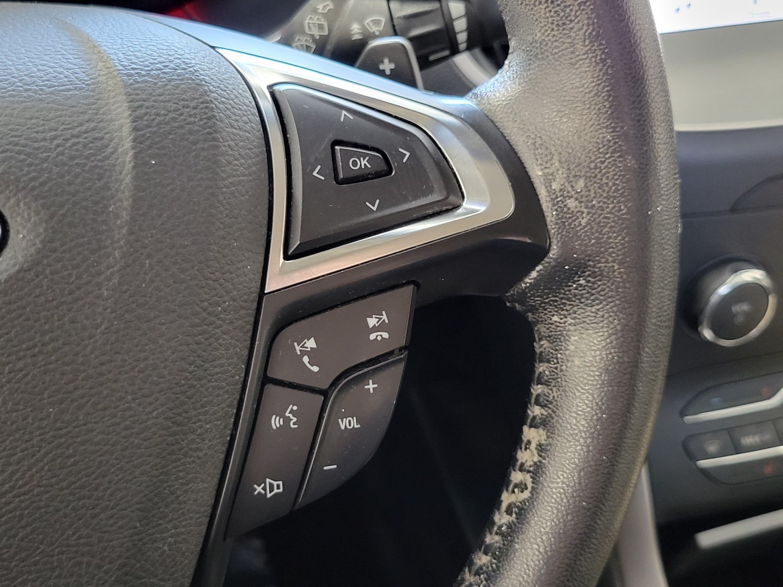 Used 2019 Blue Ford SEL image 18