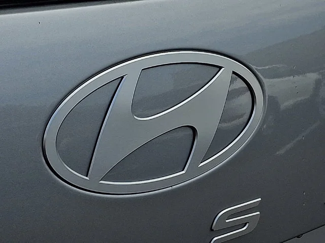 New 2027 Silver Hyundai SEL image 23