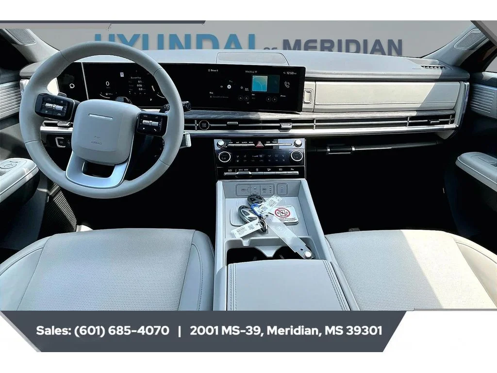 Used 2025 Terracotta Orange Hyundai Limited image 13