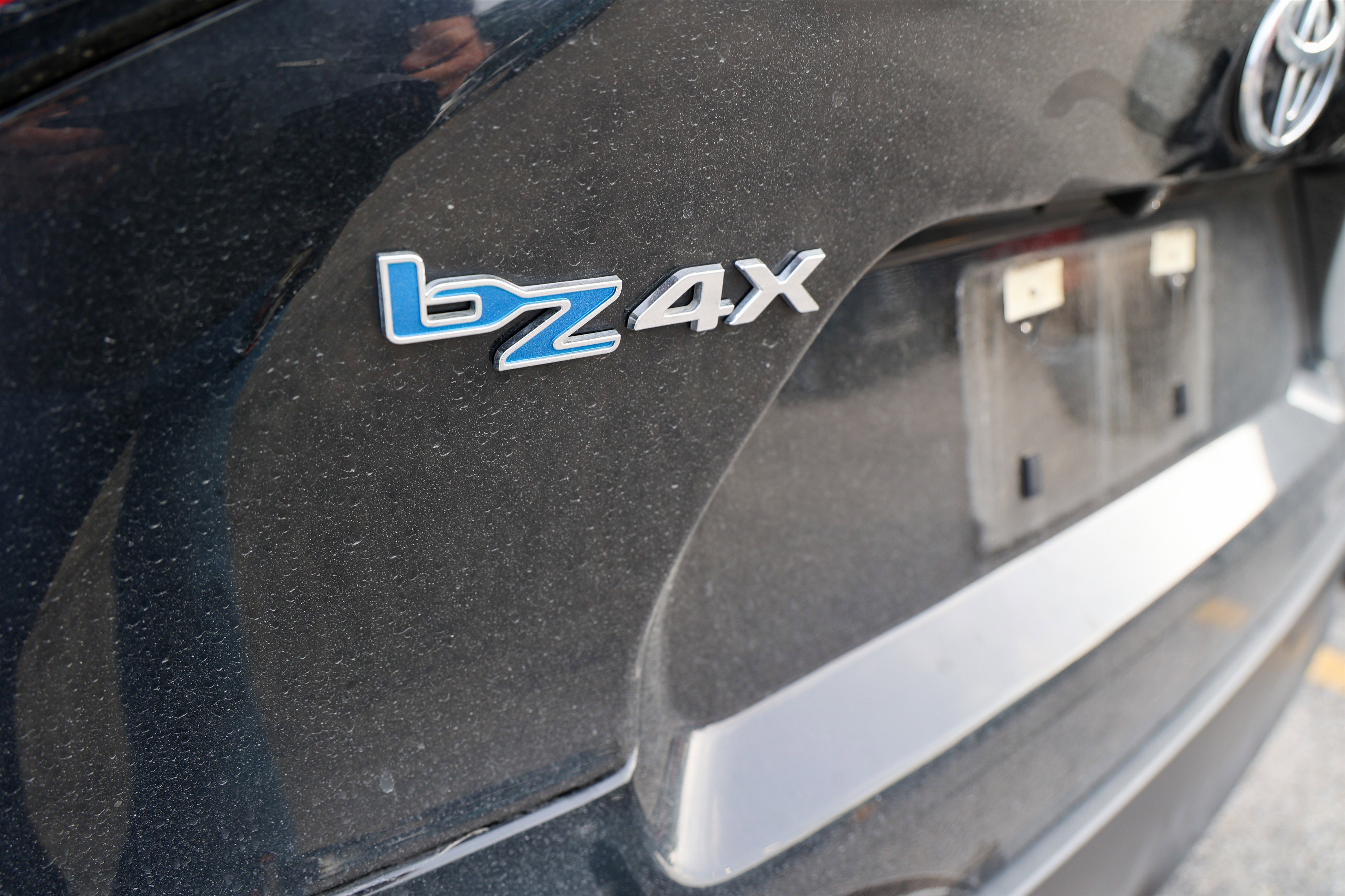 Used 2024 Black Toyota XLE image 10