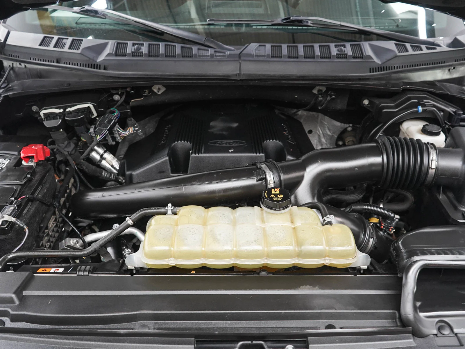 Used 2019  Ford xlt image 32
