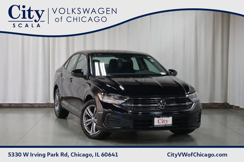 Used 2024 Deep Black Volkswagen 1.5T SE image 1