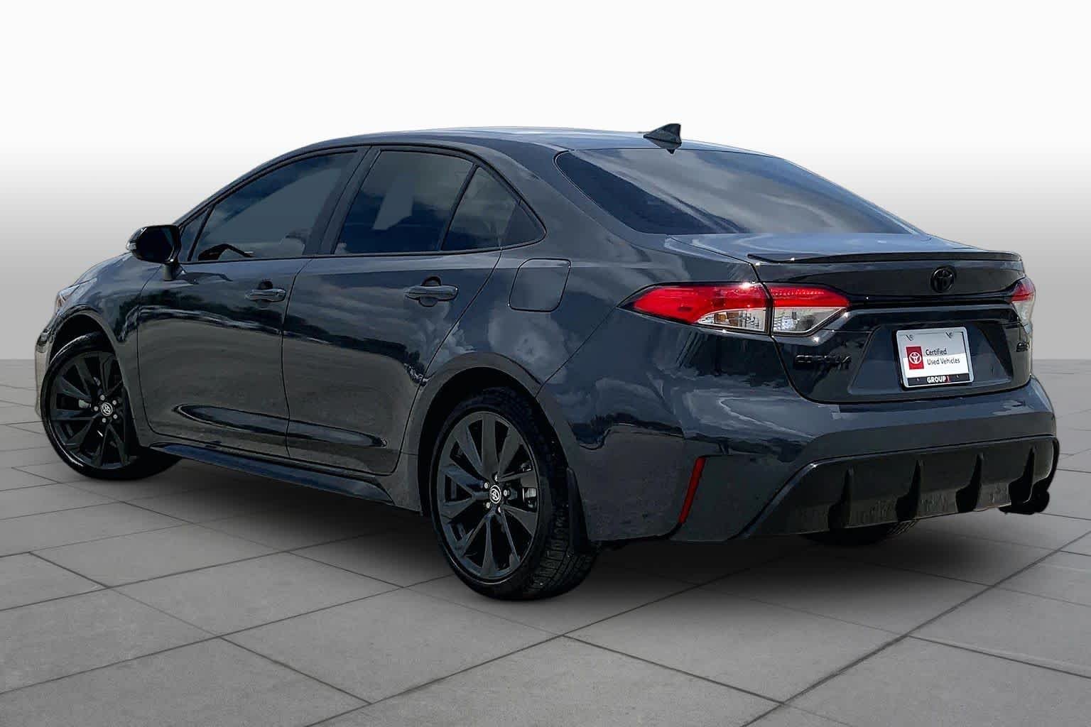 Used 2025 Underground Toyota SE image 12