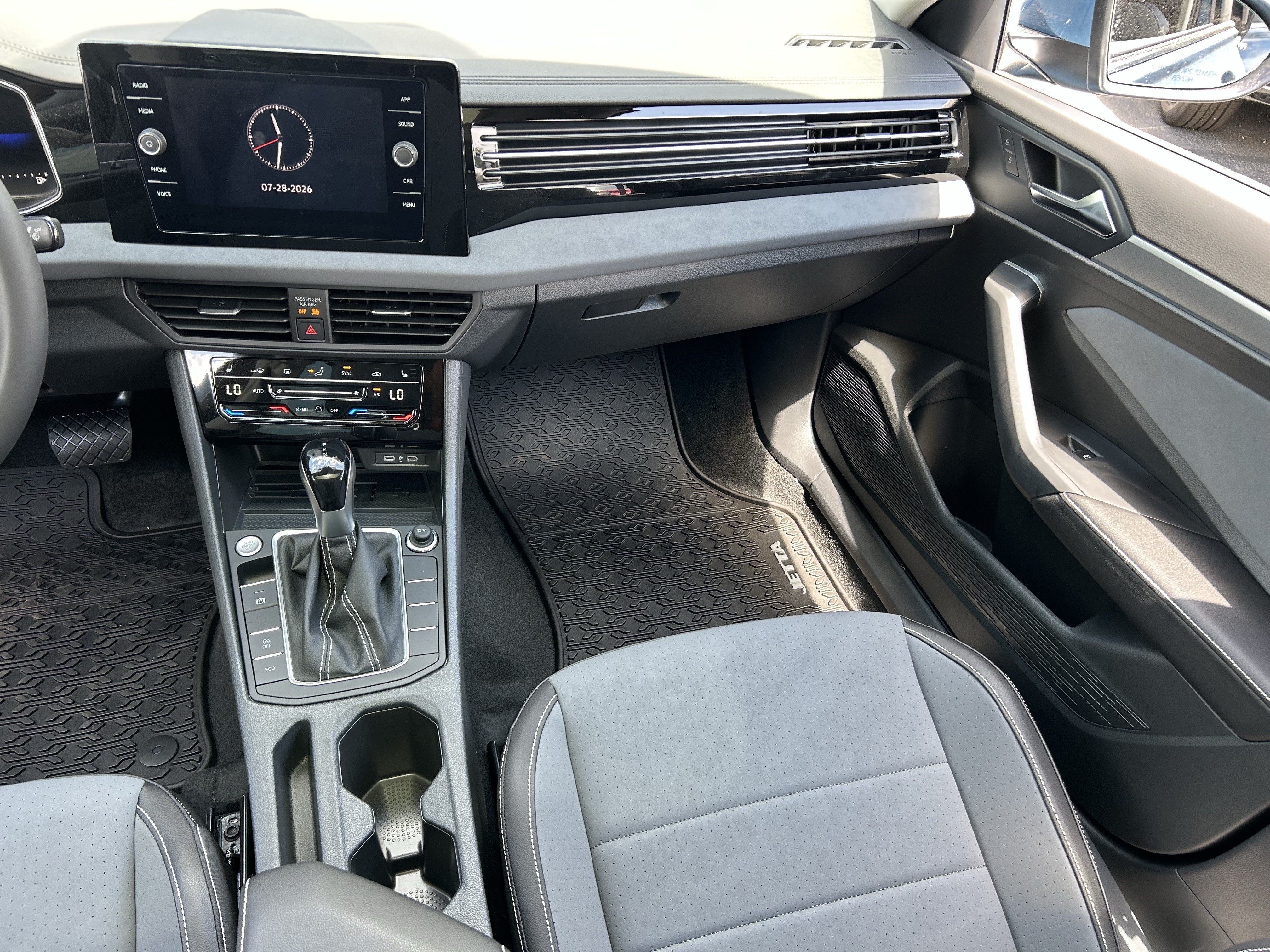 New 2026 Monterey Blue Pearl Volkswagen SE image 12