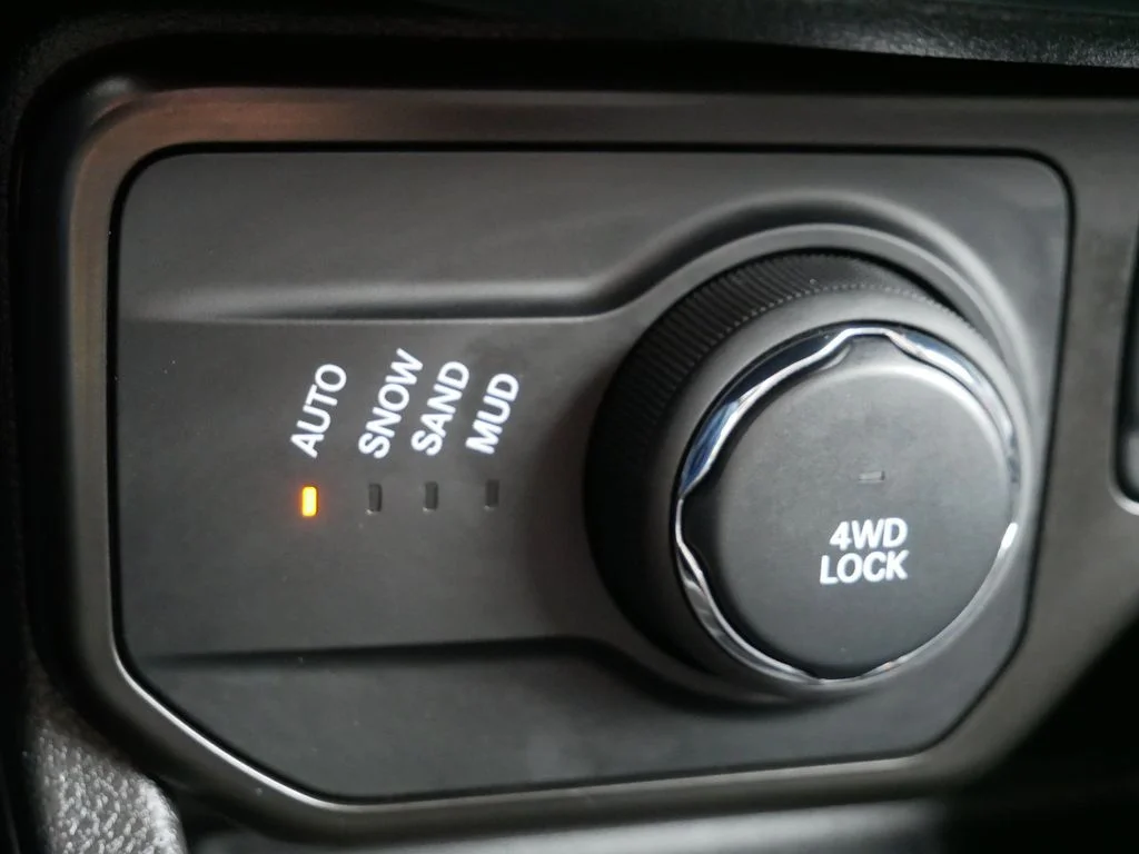 Certified Used 2020 Red Jeep Latitude image 25