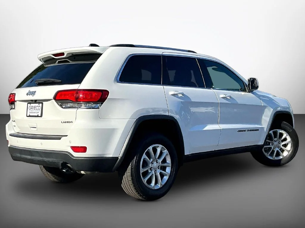 Used 2021 White Jeep Laredo E image 7
