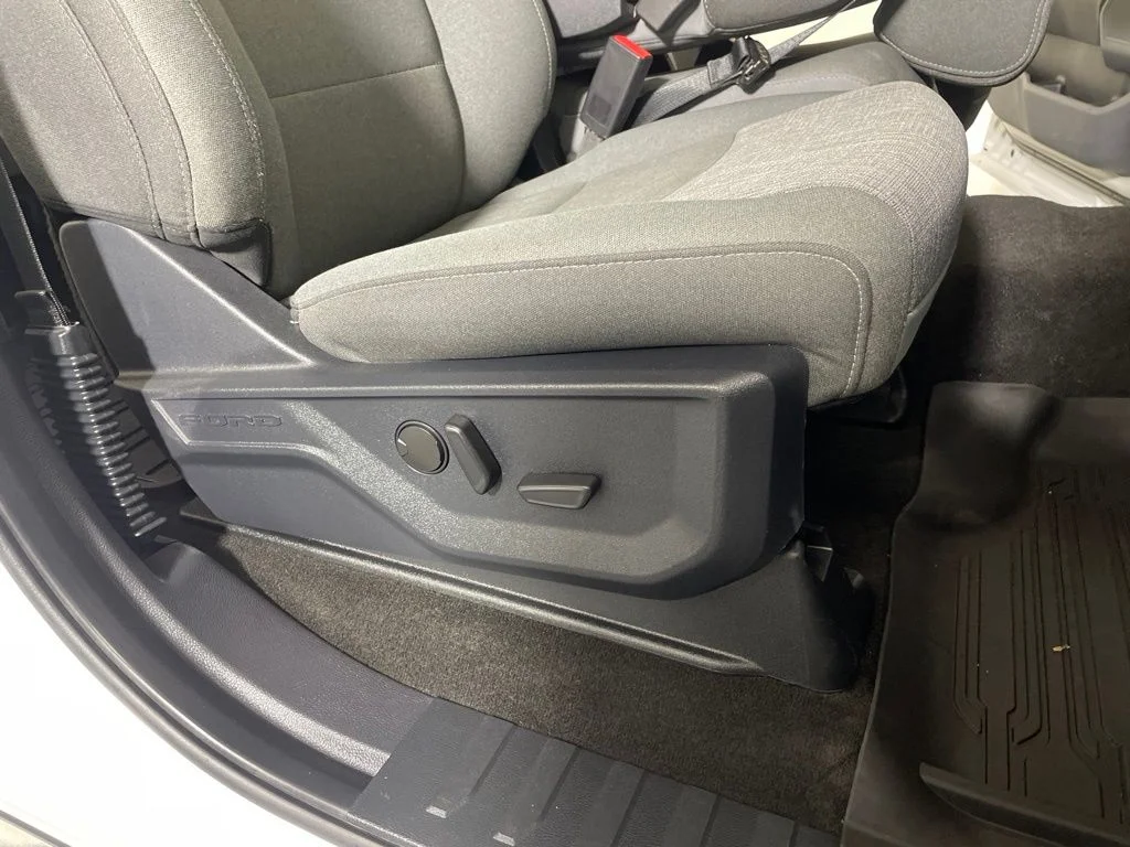 Used 2022 Oxford White Ford XLT image 25