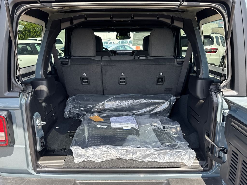 New 2026 Anvil Clear-Coat Exterior Paint Jeep Sport S image 12