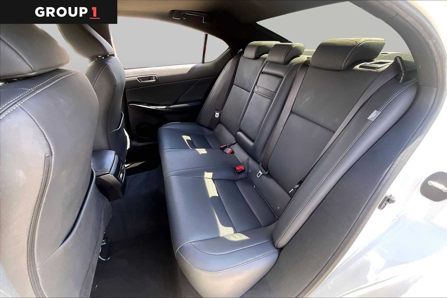 Certified Used 2024 Eminent White Pearl Lexus  image 18
