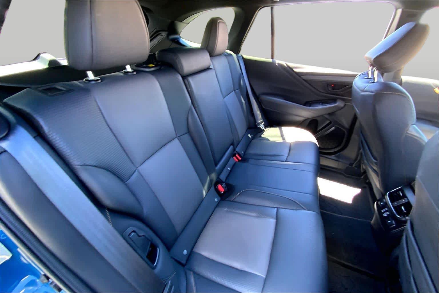 Used 2025 Geyser Blue Subaru Wilderness image 17