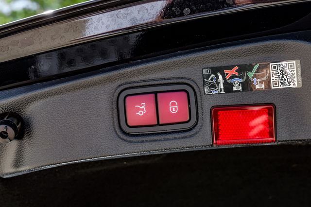 Used 2022 Black Mercedes-Benz C 300 image 54