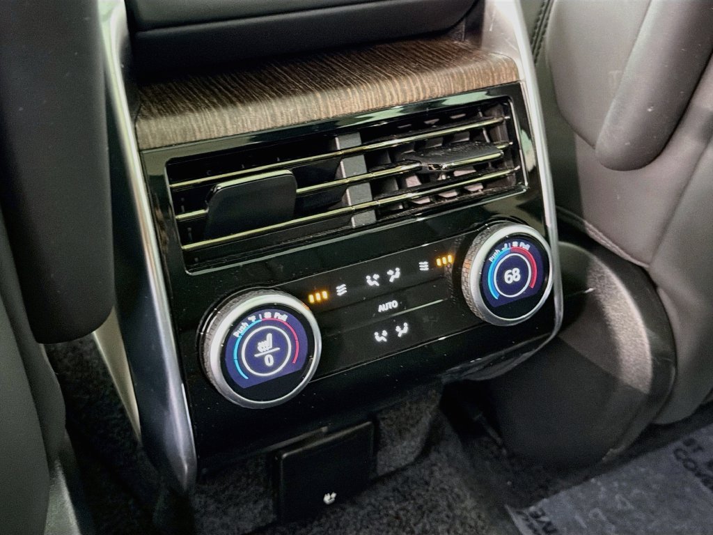 Certified Used 2024 Black Land Rover SE image 27