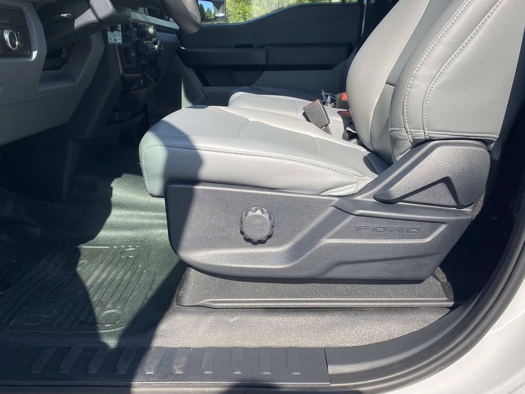 Used 2024 Oxford White Ford XL image 15