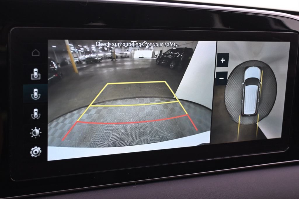 Used 2021 White Hyundai Calligraphy image 31