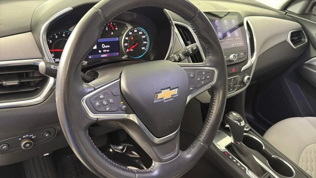 Used 2021 SUMMIT WHITE Chevrolet LT image 37