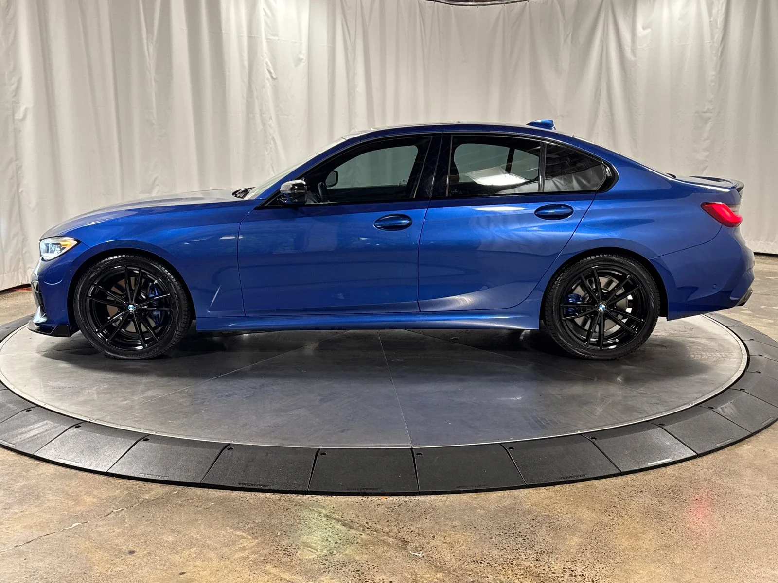 Used 2021 Blue Metallic BMW M340i xDrive image 6
