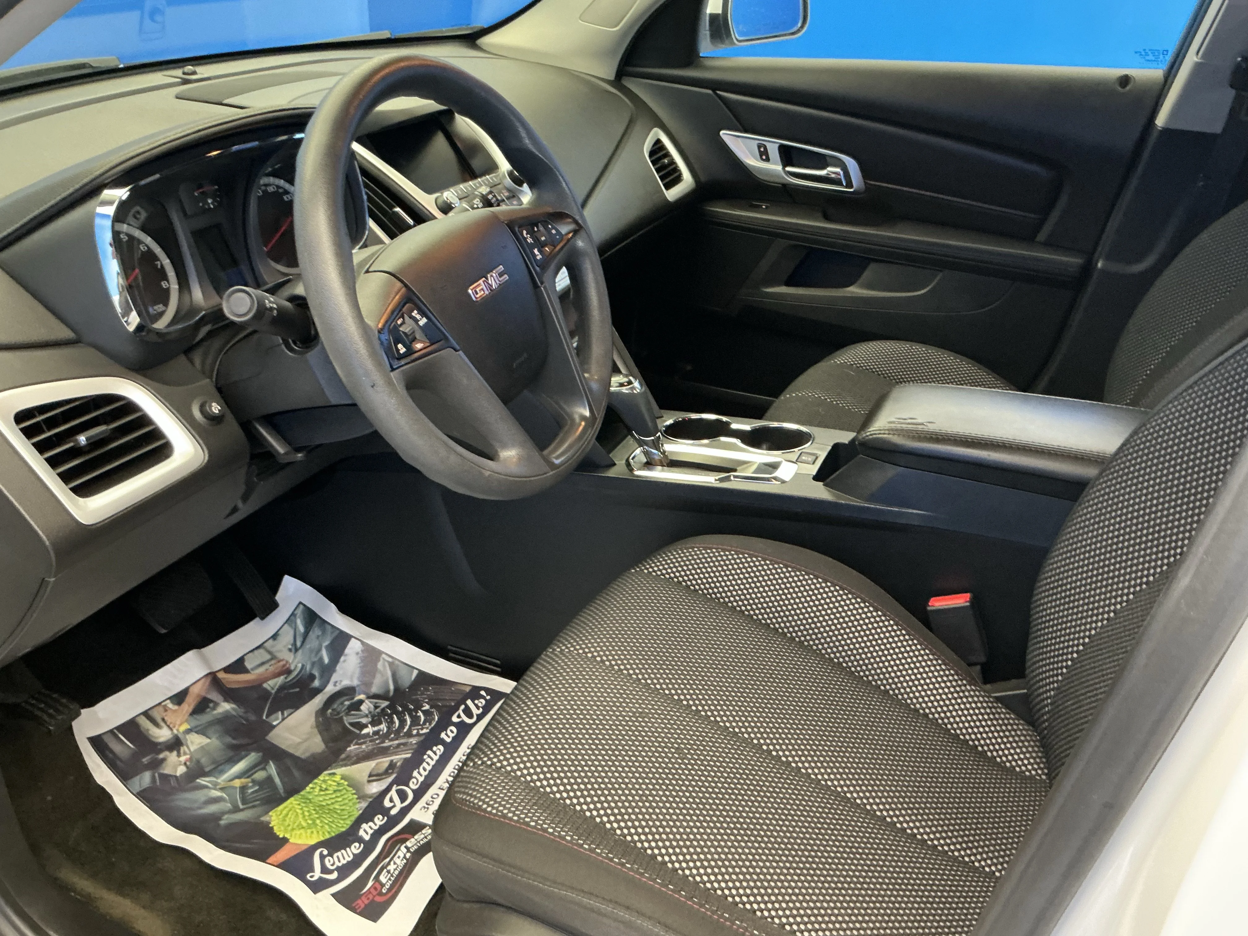 Used 2017 Summit White GMC SLE image 12