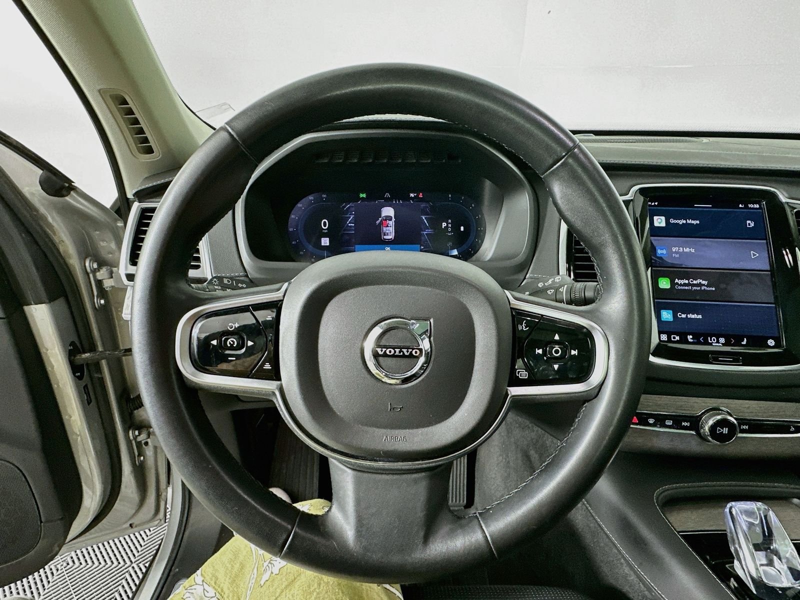 Used 2023 Silver Volvo Ultimate image 11