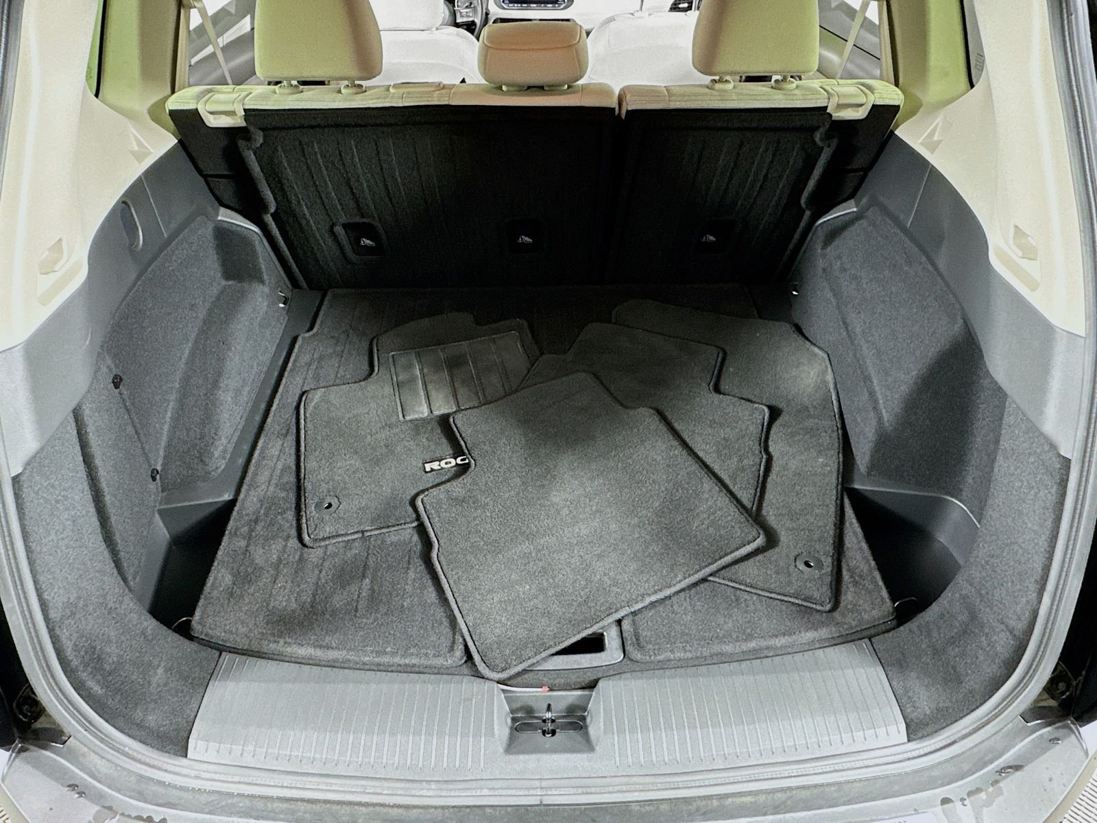 2023 Nissan Rogue SV - Photo 21