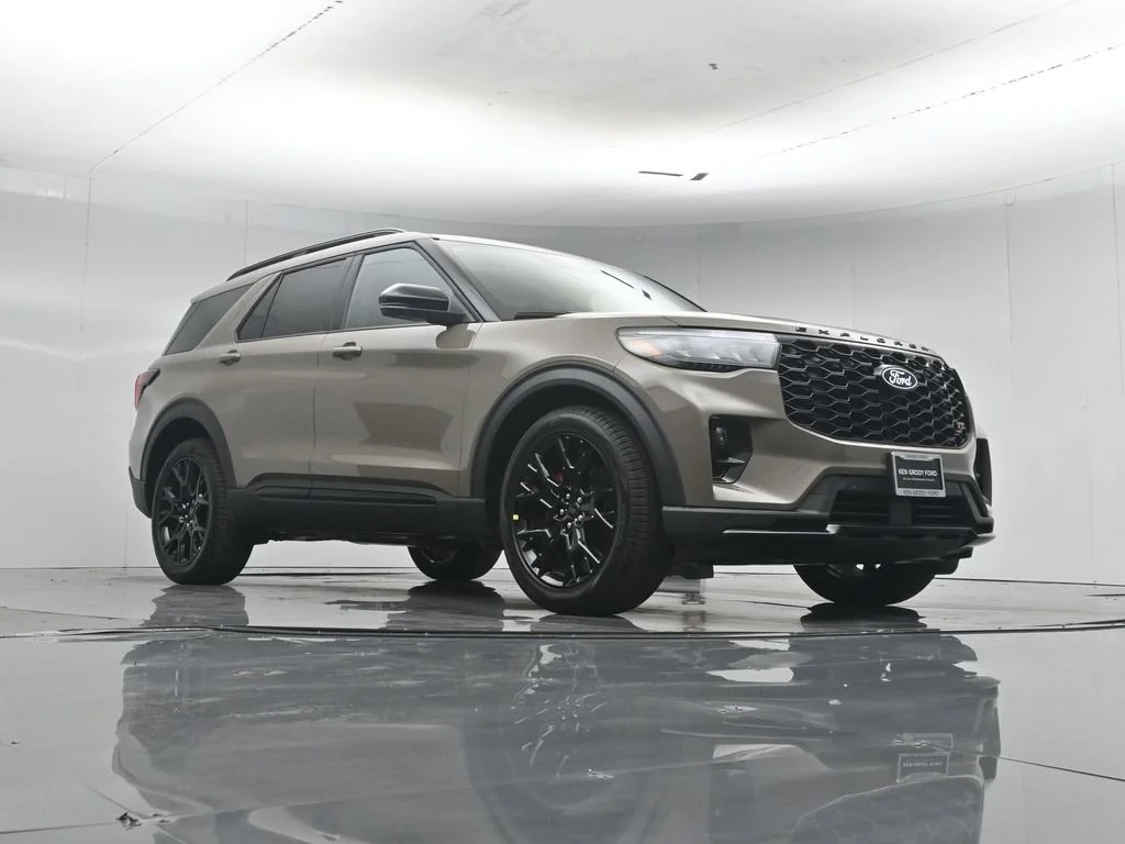 New 2027 Marsh Gray Ford ST image 3