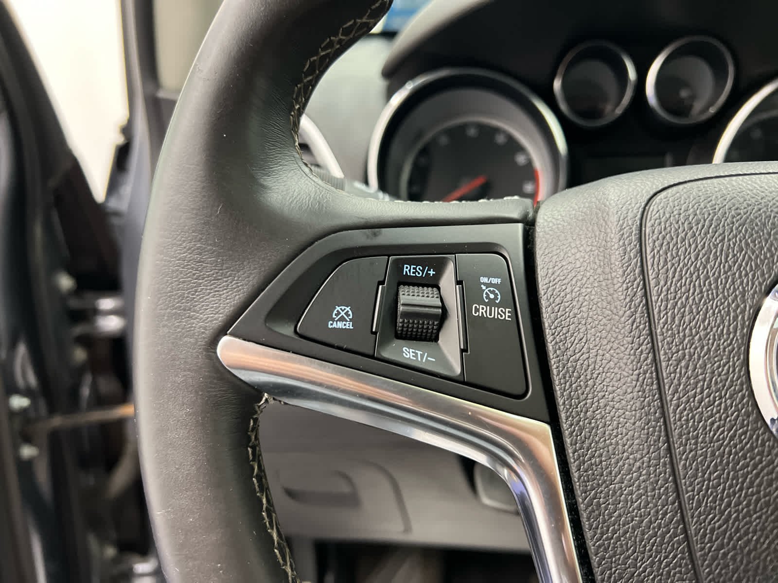 Used 2015 Satin Steel Gray Metallic Buick Convenience image 14