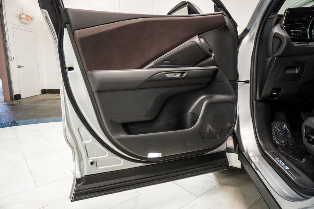 Used 2024 Silver Lexus 350 Luxury image 22