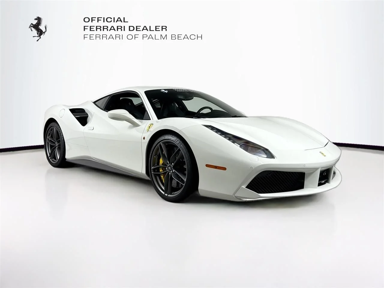 2016 Ferrari 488 -'s photo