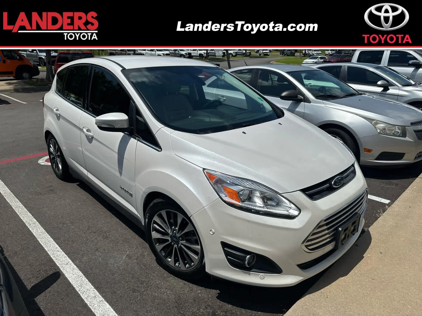 2018 Ford C-Max Hybrid Titanium's photo