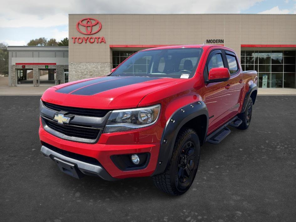 Used 2018 Red Hot Chevrolet 4WD LT image 1