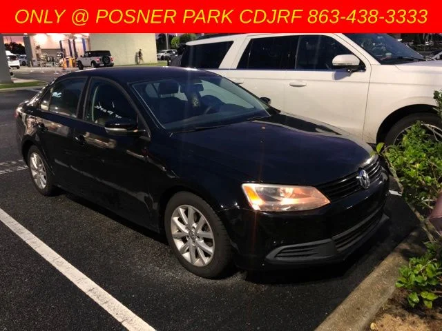 Used 2011 Black Volkswagen 2.5L SE image 8