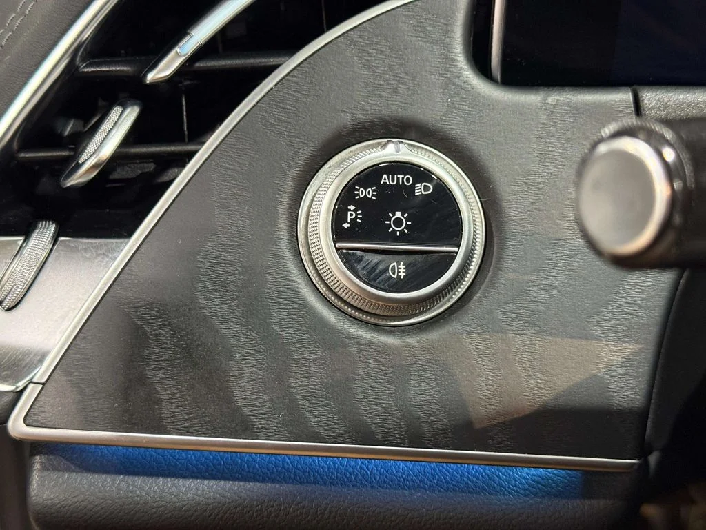 Used 2025 Cirrus Silver Metallic Mercedes-Benz E 450 image 18