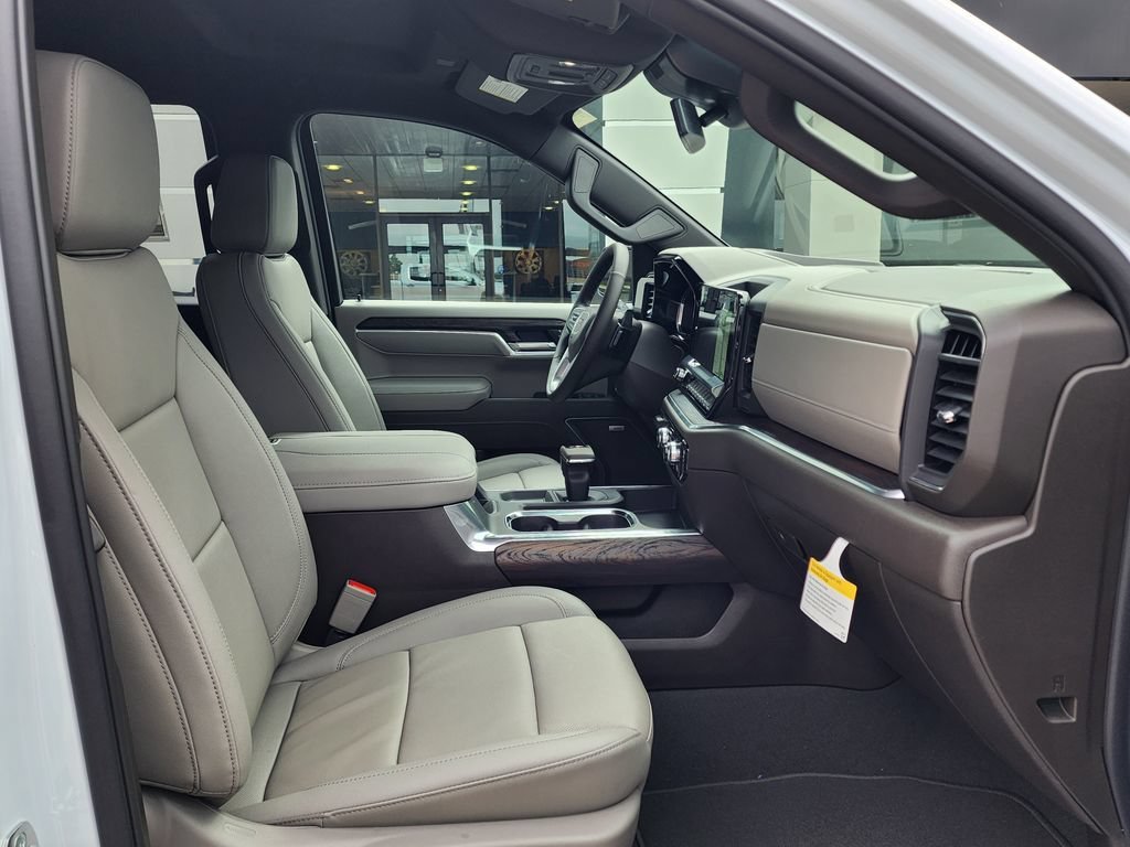 2026 GMC Sierra 1500 SLT - Photo 38