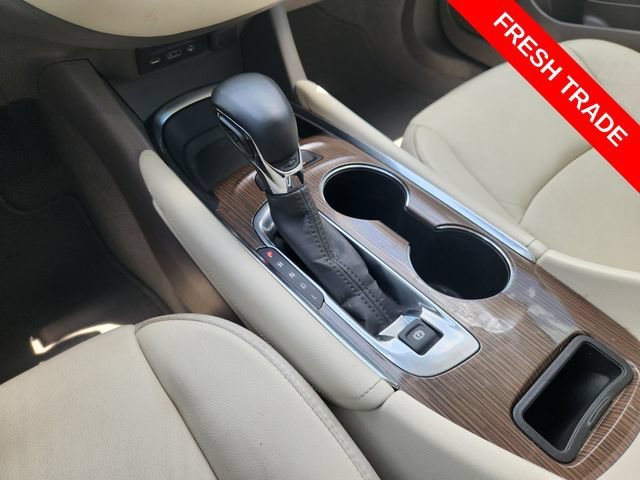 Used 2024 Mineral Gray Metallic Chevrolet 2LT image 18