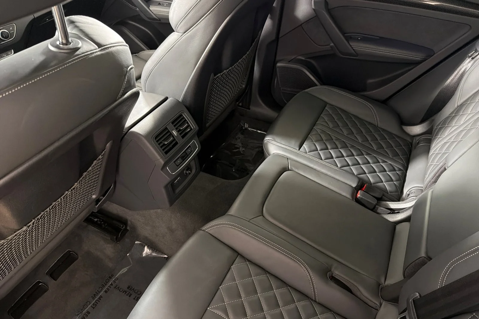 Used 2023 Daytona Gray Pearl Effect Audi Premium Plus 3.0 TFSI quattro image 11