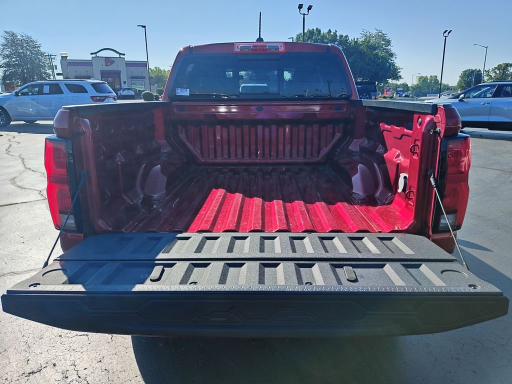 Used 2023 Red Chevrolet Z71 image 9