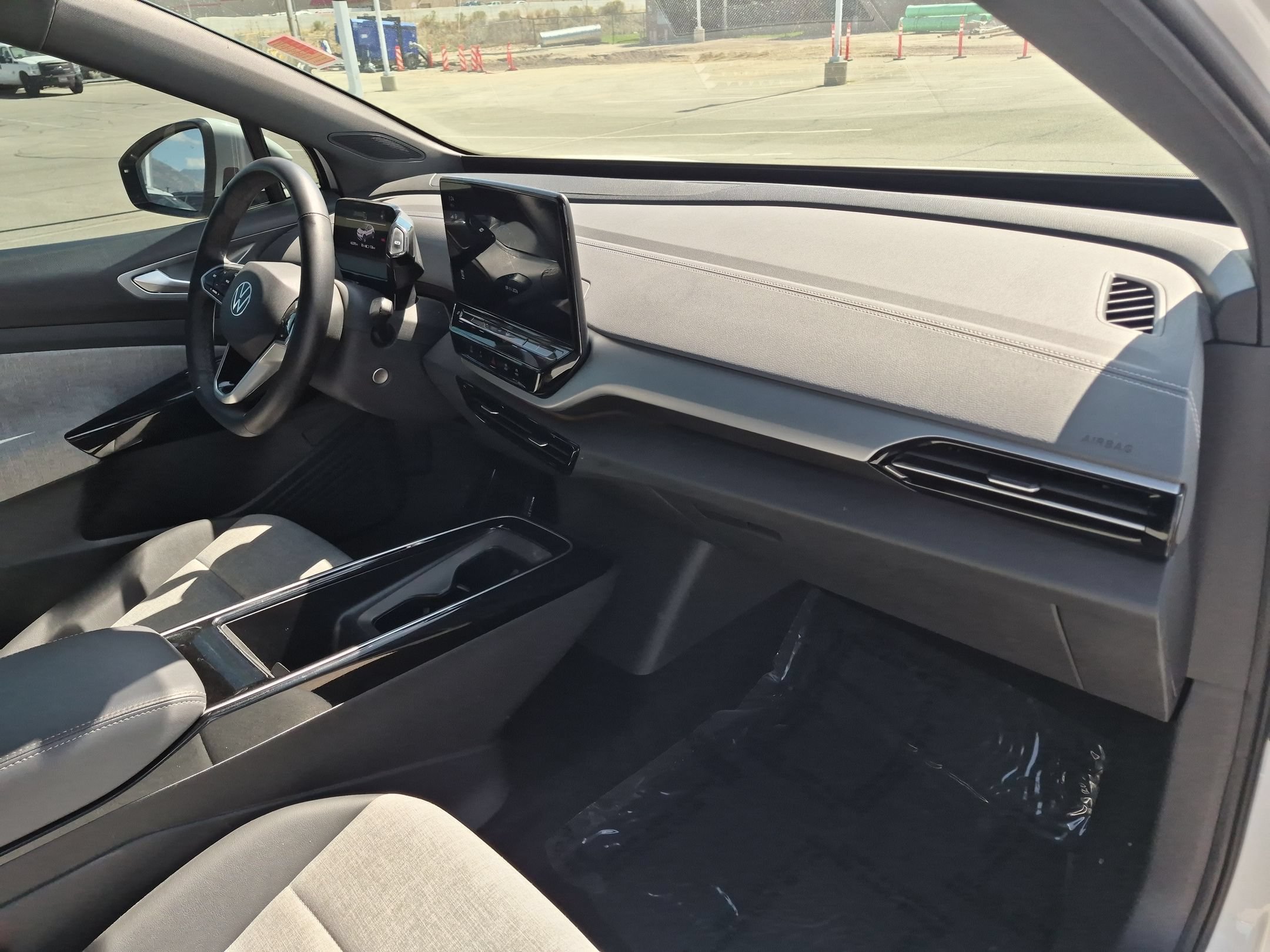 Used 2023 Pure White Volkswagen Pro image 31